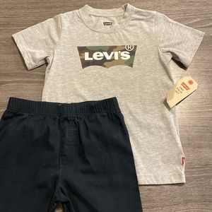 New and used Levi’s set